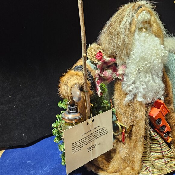 Hand Crafted Santa Claus Decoration for Christmas Season - Picture 9 of 16